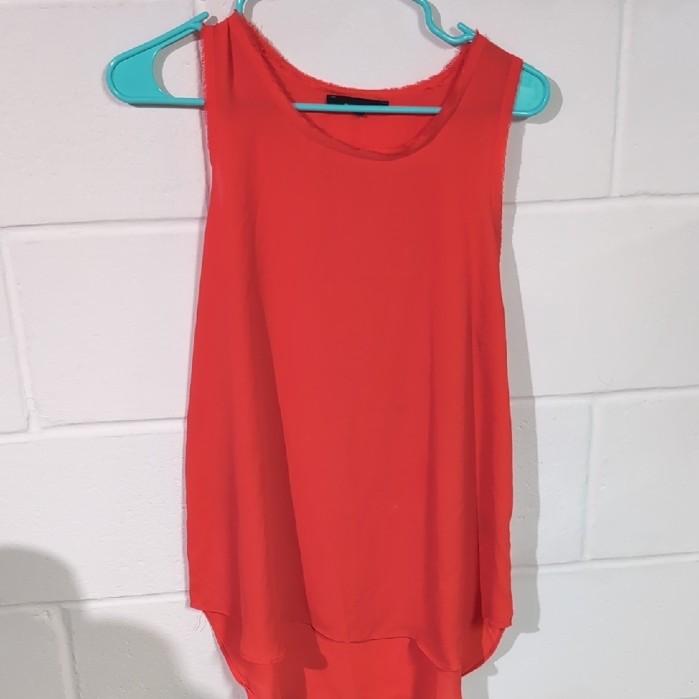 Women's Sleeveless Red Top